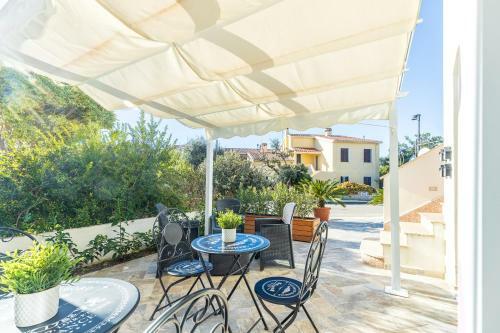 Bed & Breakfast Acquazzurra Guest House