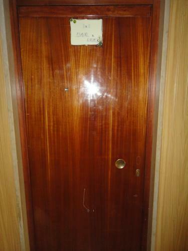 Hostal Travel And Living