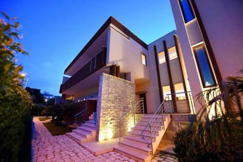 Colonna Rooms & Apartment