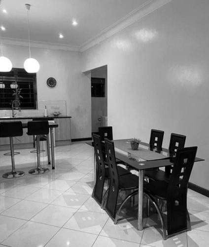 Roses Apartment, Muyenga Hill