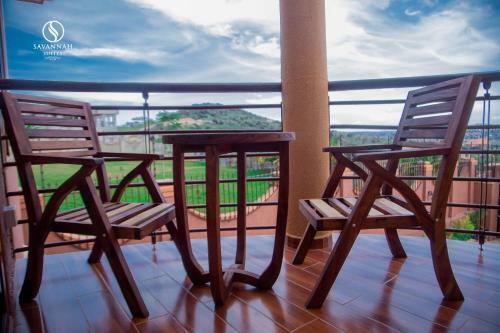 Hostal Savannah Suites