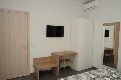 Hostal New Casa Corvaja
