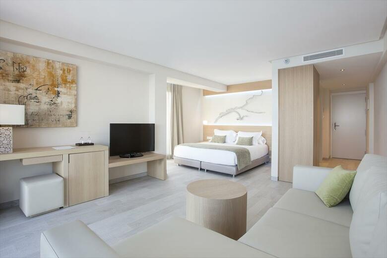 Melbeach Hotel & Spa - Adults Only