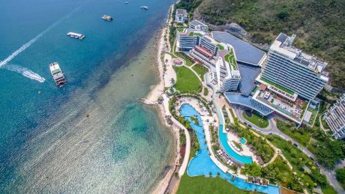 Sanya Shanhaitian Hotel