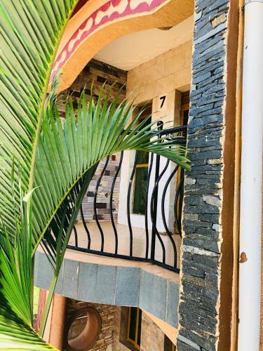 Apartamento Uzuri Homes