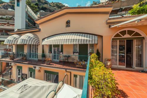 B&B Greco Home