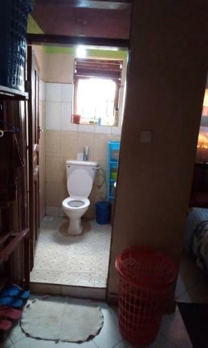 Hostal MH Guest House Nsambya