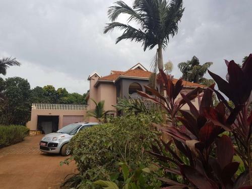 Villa For Rent In Kampala Najjera