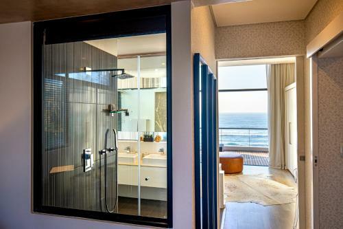Dolphin Coast Yolo Spaces - Beach House Villa