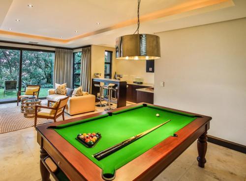 Villa Zimbali 4 Bedroom With Pool Zhb1