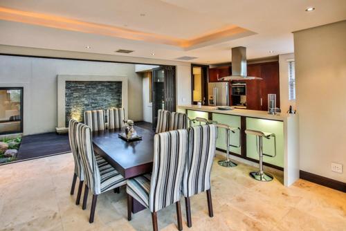 Villa Zimbali 4 Bedroom With Pool Zhb1