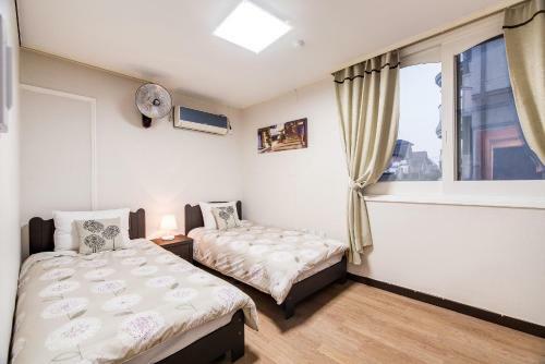 Hostal Gold Hill Guesthouse