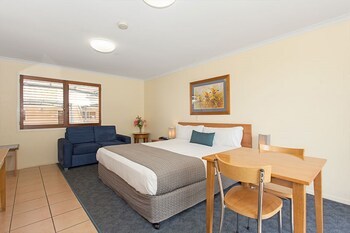 Windmill Motel And Reception Centre