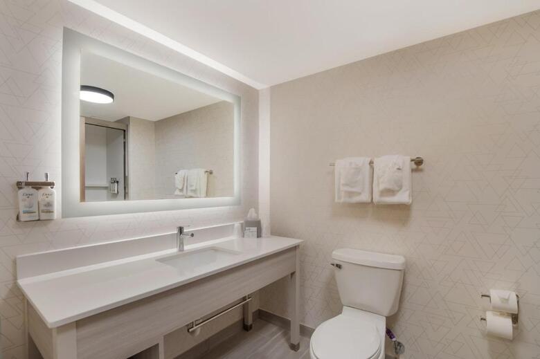 Hotel Comfort Suites Lexington