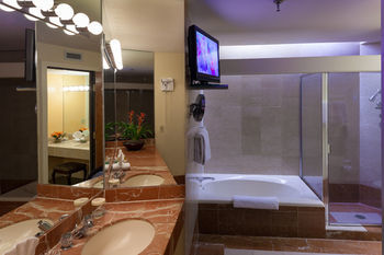 Haywood Park Hotel