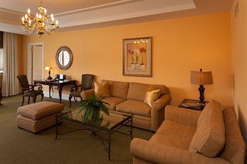 Haywood Park Hotel