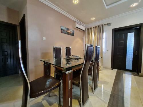 Apartamento Lovely 3-bedroom Around Ogba, Ikeja, Lagos.