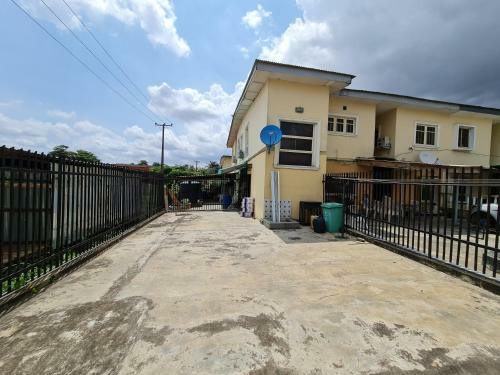 Apartamento Lovely 3-bedroom Around Ogba, Ikeja, Lagos.