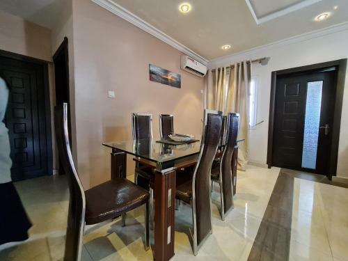 Apartamento Lovely 3-bedroom Around Ogba, Ikeja, Lagos.