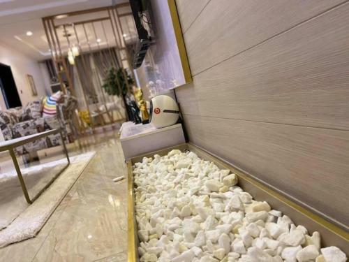 Yuloshelter Apartments