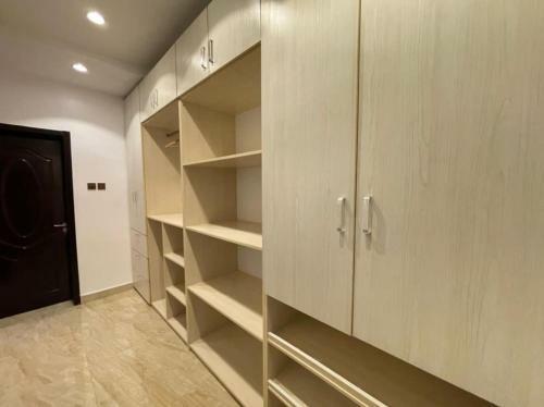 Yuloshelter Apartments