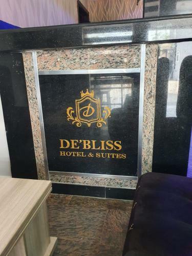 De?bliss Hotel And Suite