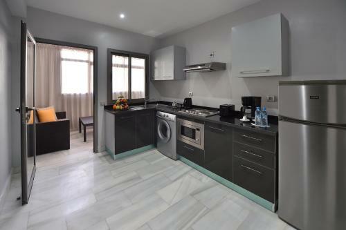 Le Yacht Suites Hotel