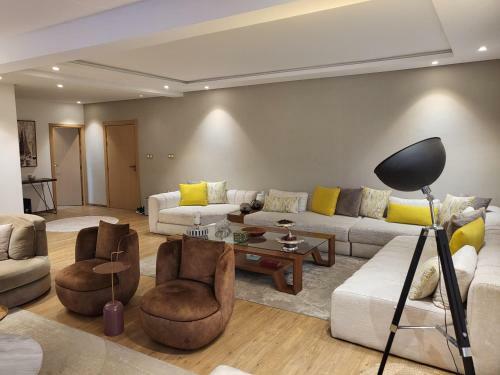 The One Luxury Apartment With Dressing Room