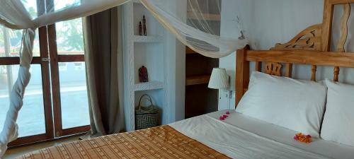 Moyo Top Floor Apartment