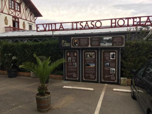 Aparthotel Hotel Villa Itsaso