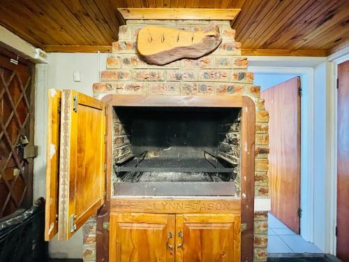 Entire House In Beacon Bay - Golden Location