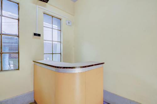 Hostal Oyo Home 68351 Cozy Stay Behala Kolkata