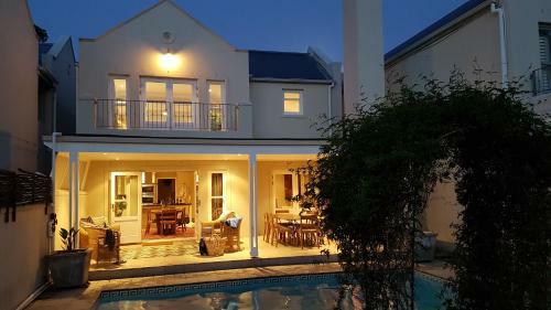 Hostal Franschhoek Village House