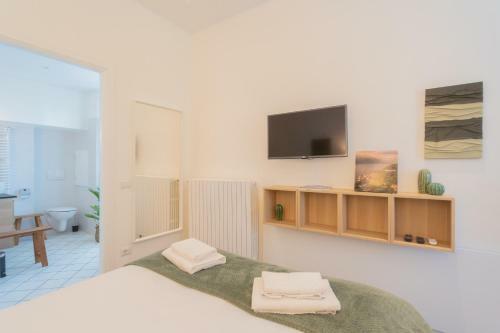 Enchanted Como Lake - Tremezzo Apartments By Rent All Como