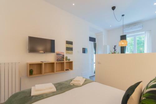 Enchanted Como Lake - Tremezzo Apartments By Rent All Como