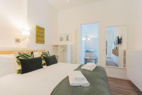 Enchanted Como Lake - Tremezzo Apartments By Rent All Como
