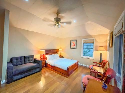 Eko Stay - Moonshine Villa