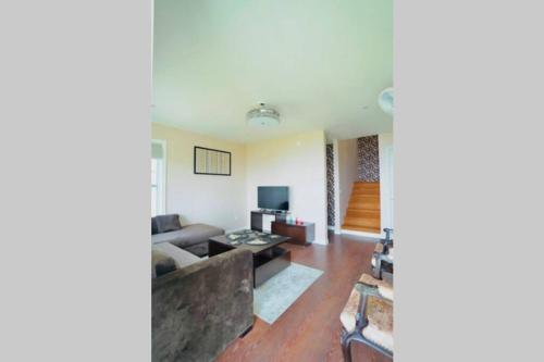 Villa Le Reve Valley - Canadian Cottage 3