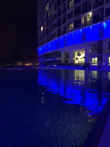Apartamento Nice & Luxury London Theme, Corner With Balcony, 769sqft