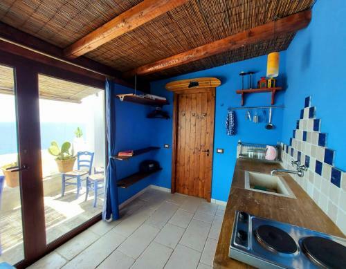 Blu Suite Small Cottage Sul Mare E Swimming Pool