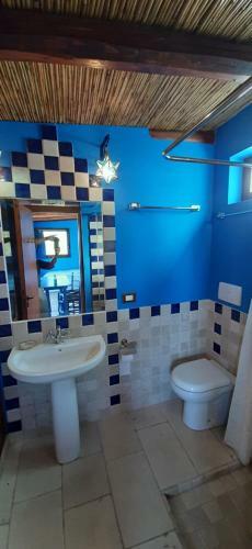 Blu Suite Small Cottage Sul Mare E Swimming Pool