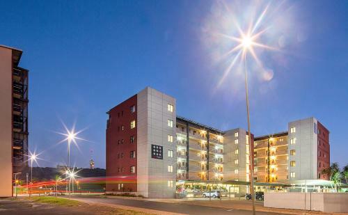 Apartamento Ushaka Waterfront - Luxurious Lavish Looker