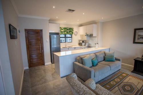 Apartamento Ushaka Waterfront - Penthouse Plush Perfection