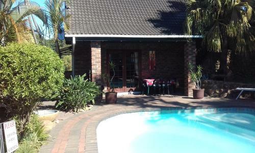 Hostal Smiths Cottage