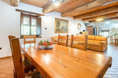 Villa Arcobaleno Apartment With Patio & Parking