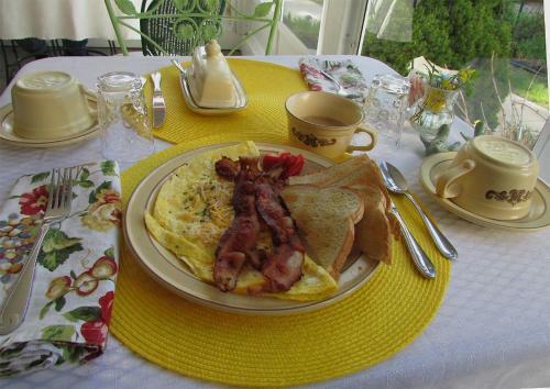 Holiday Guest House Bed & Breakfast