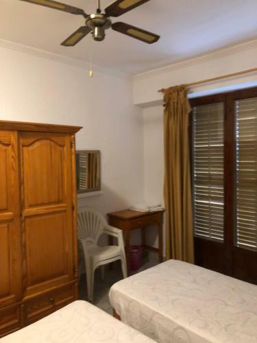 Hostal Casa De Huespedes El Almendro