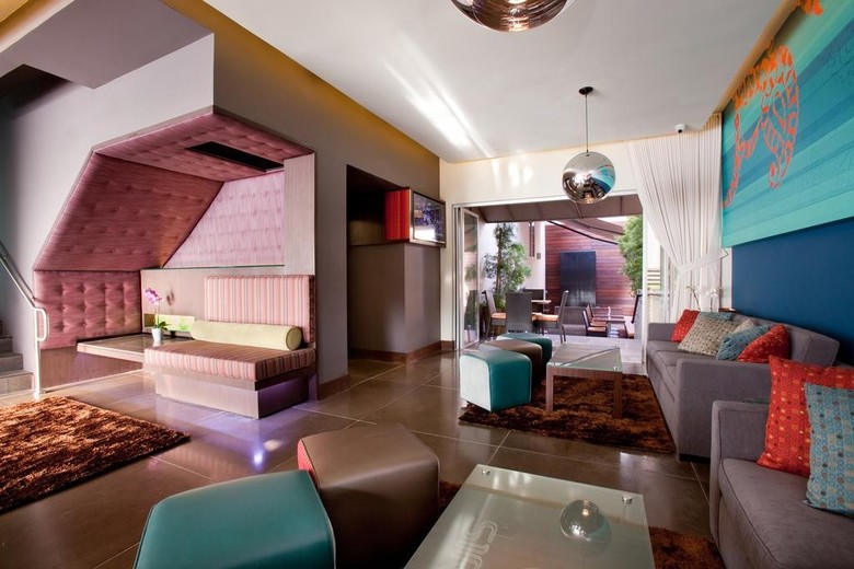 Sirtaj Hotel