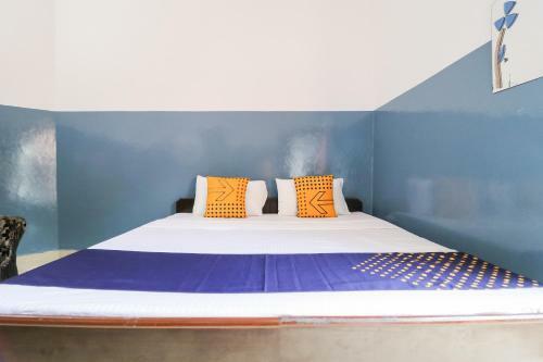 Spot On 61705 Hotel Rose Star