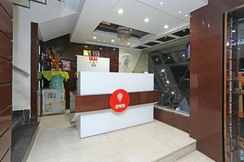 Capital O 8650 Hotel Johri Residency